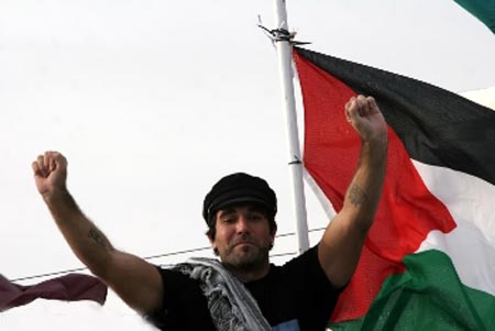 Hommage à Vittorio 'Vik' Arrigoni à Paris